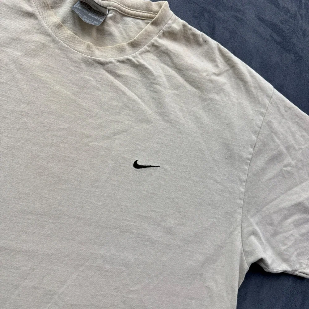 Nike center swoosh